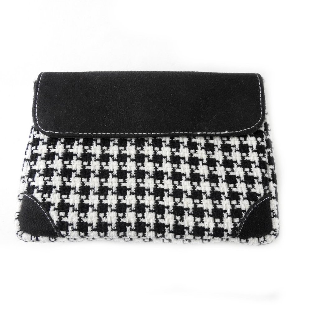 Houndtooth Black and White Cosmetic Bag With Magnetic Strip